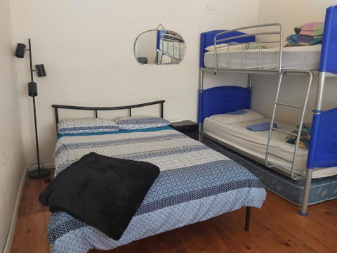 Surfside Backpacker - Accommodation Nelson Bay 3