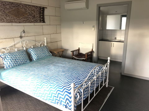 Port Campbell Guesthouse & Flash Packers - Accommodation Nelson Bay 2