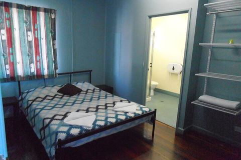 Buzers - Accommodation Nelson Bay 6