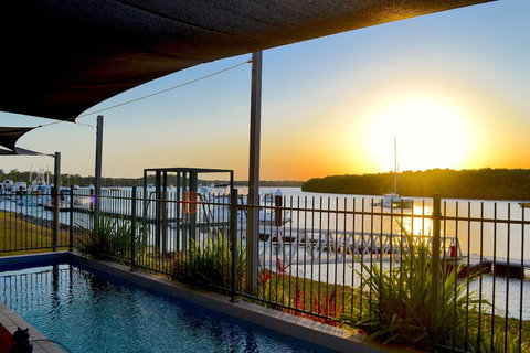 Hinchinbrook Resorts - Accommodation Nelson Bay 2