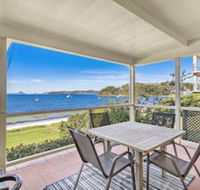 Tuscan Waterfront 1/213 Soldiers Point Road - Nelson Bay Accommodation.com