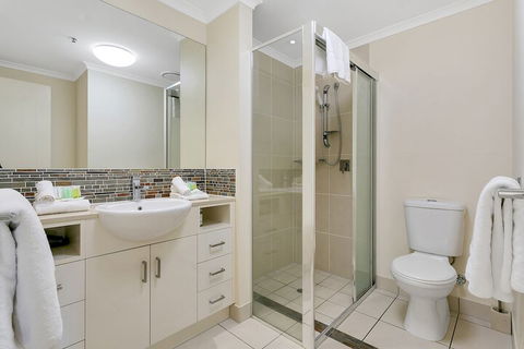 Centrepoint Apartments - Accommodation Nelson Bay 6