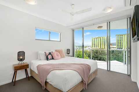 Centrepoint Apartments - Accommodation Nelson Bay 5