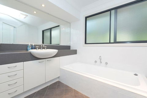 Brae Villa - Accommodation Nelson Bay 4