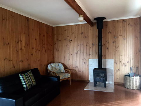 Hamilton - Accommodation Nelson Bay 4