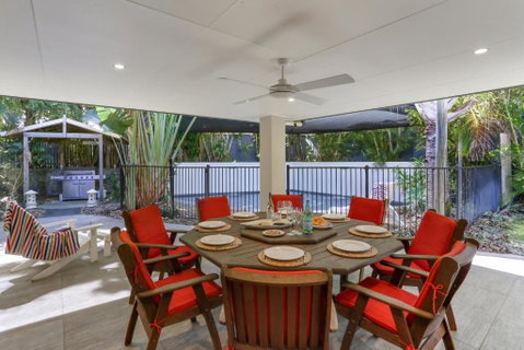 Palm Trees Noosa - Accommodation Nelson Bay 2