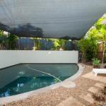 Palm Trees Noosa - Accommodation Nelson Bay 1