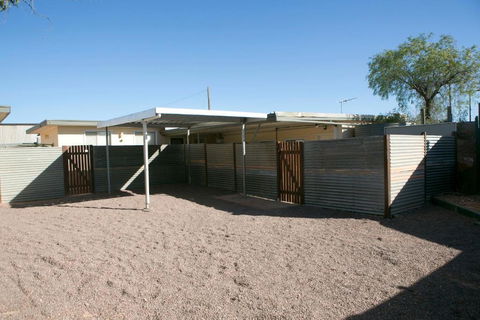 Cave Place Units - Accommodation Nelson Bay 3