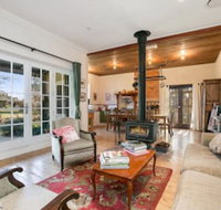Taradale House Estate - Accommodation Nelson Bay