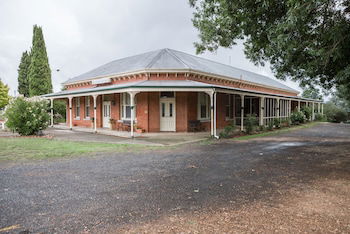 Lancefield Guesthouse - Accommodation Nelson Bay 1