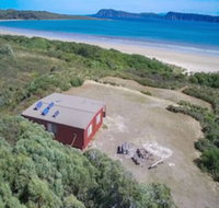 Cloudy Bay Cabin - Accommodation Nelson Bay