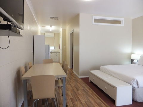 Nagambie Caravan Park & Motel - Accommodation Nelson Bay 0