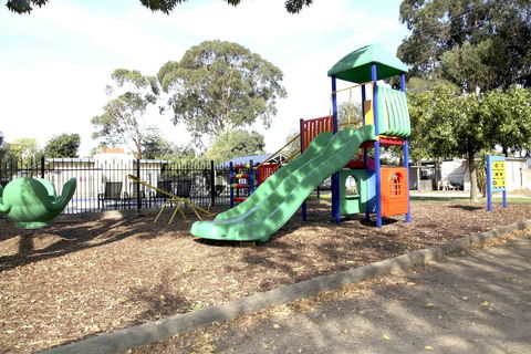 Nagambie Caravan Park & Motel - Accommodation Nelson Bay 2