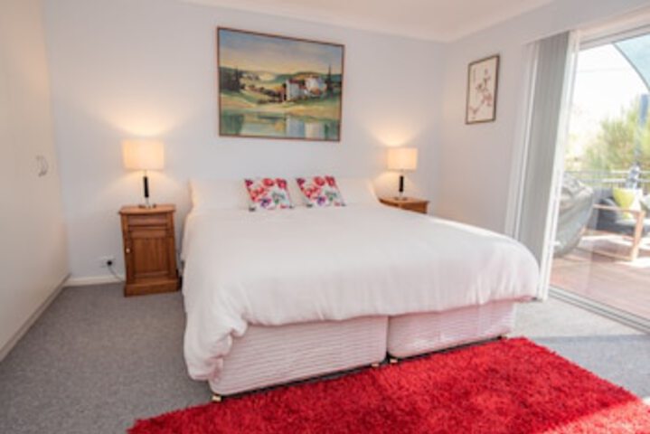 Hughes ACT Accommodation Nelson Bay