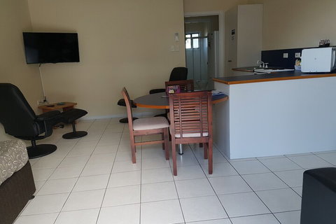 Lucinda Fishing Lodge - Accommodation Nelson Bay 2