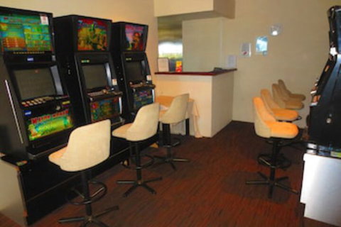 Forrest Beach Hotel - Accommodation Nelson Bay 2