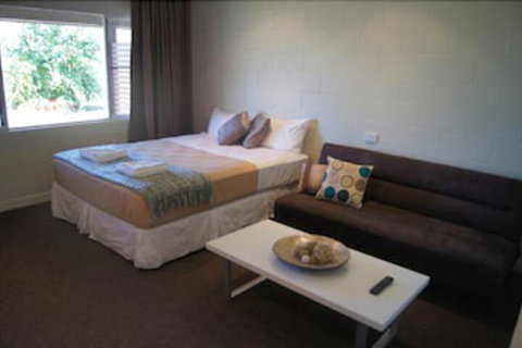 Forrest Beach Hotel - Accommodation Nelson Bay 3