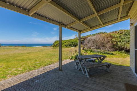 Cottages For Couples - Accommodation Nelson Bay 6