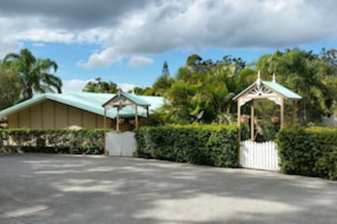 Hilltop Hideaway - Accommodation Nelson Bay 0