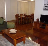City Escape 3BD in Adelaides East End 6 - Accommodation Nelson Bay