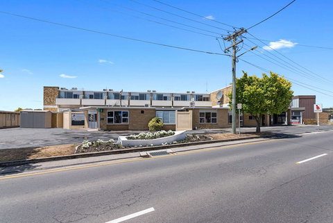 Bayside Hotel - Nelson Bay Accommodation.com 4