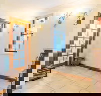 Kookaburra Retreat - Nelson Bay Accommodation.com