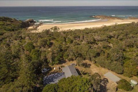 Plomer Beach House - Accommodation Nelson Bay 1