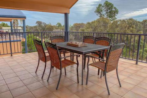 The Curly Seahorse - Accommodation Nelson Bay 7