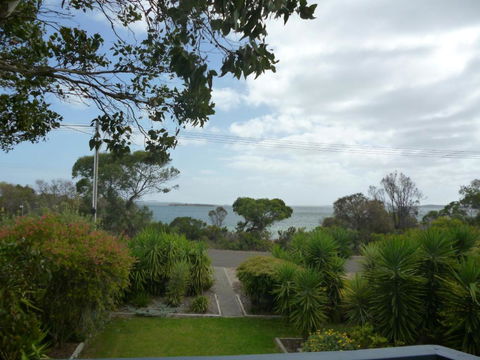 Island View 2 - Accommodation Nelson Bay 3