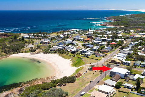On The Beach Getaway - Accommodation Nelson Bay 1