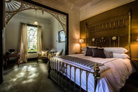 Holyrood House - Accommodation Nelson Bay 6