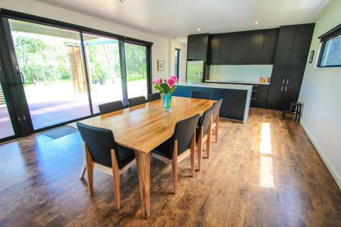 Apex House - Accommodation Nelson Bay 4