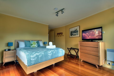 Forest Edge - Accommodation Nelson Bay 5