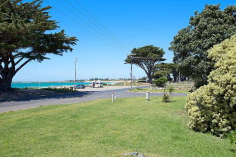 Beach Break - Accommodation Nelson Bay 1