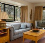 Discobolus 2 - Accommodation Nelson Bay