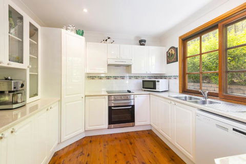 Cants Cottage - Accommodation Nelson Bay 4