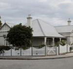 Evelyn House - Accommodation Nelson Bay