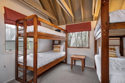 Absinthe - Accommodation Nelson Bay 1