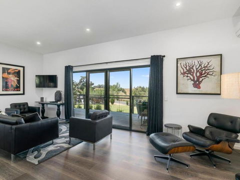 Campania Spa Suite 3 - Accommodation Nelson Bay 4