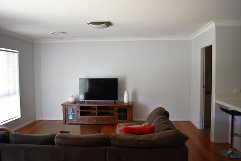 Griffith Prestige Apartments - Accommodation Nelson Bay 6