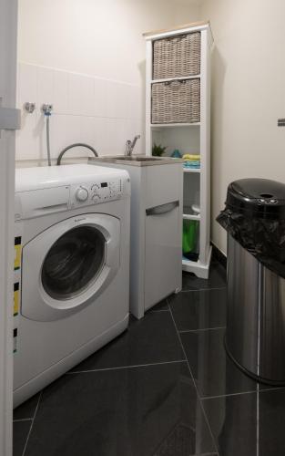 Waterfront Apartments Marinaquays Apt 221 & Apt 234 - Accommodation Nelson Bay 1