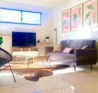 Darwin City Chic Apartment at the KUBE - Accommodation Nelson Bay