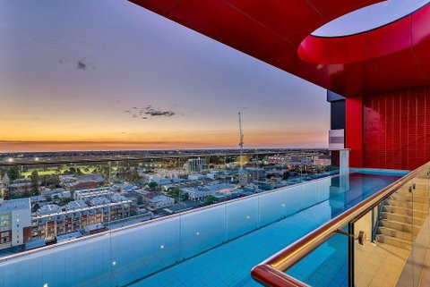 RNR Serviced Apartments Adelaide â€“ Grote St - Accommodation Nelson Bay 6