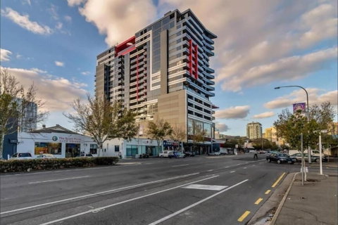 RNR Serviced Apartments Adelaide â€“ Grote St - Accommodation Nelson Bay 1
