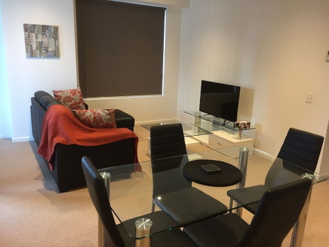 Tasha's Apartments On Morphett - Accommodation Nelson Bay 6