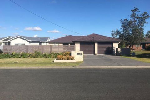 Penguinshead - Nelson Bay Accommodation.com 4