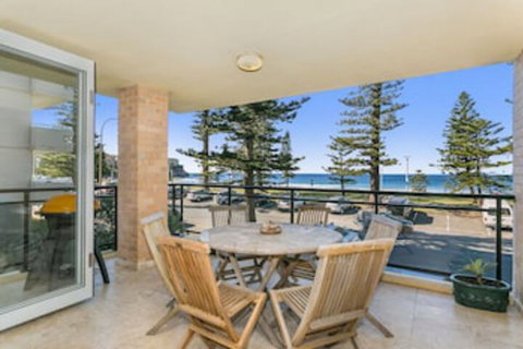 Beachfront On Golden Mile - Nelson Bay Accommodation.com 0