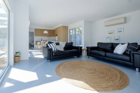4 Redbill Drive - Accommodation Nelson Bay 0