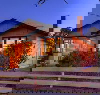 Grace's Spa Cottage - Nelson Bay Accommodation.com