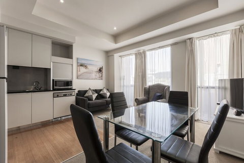 Absolute Collins - Accommodation Nelson Bay 4